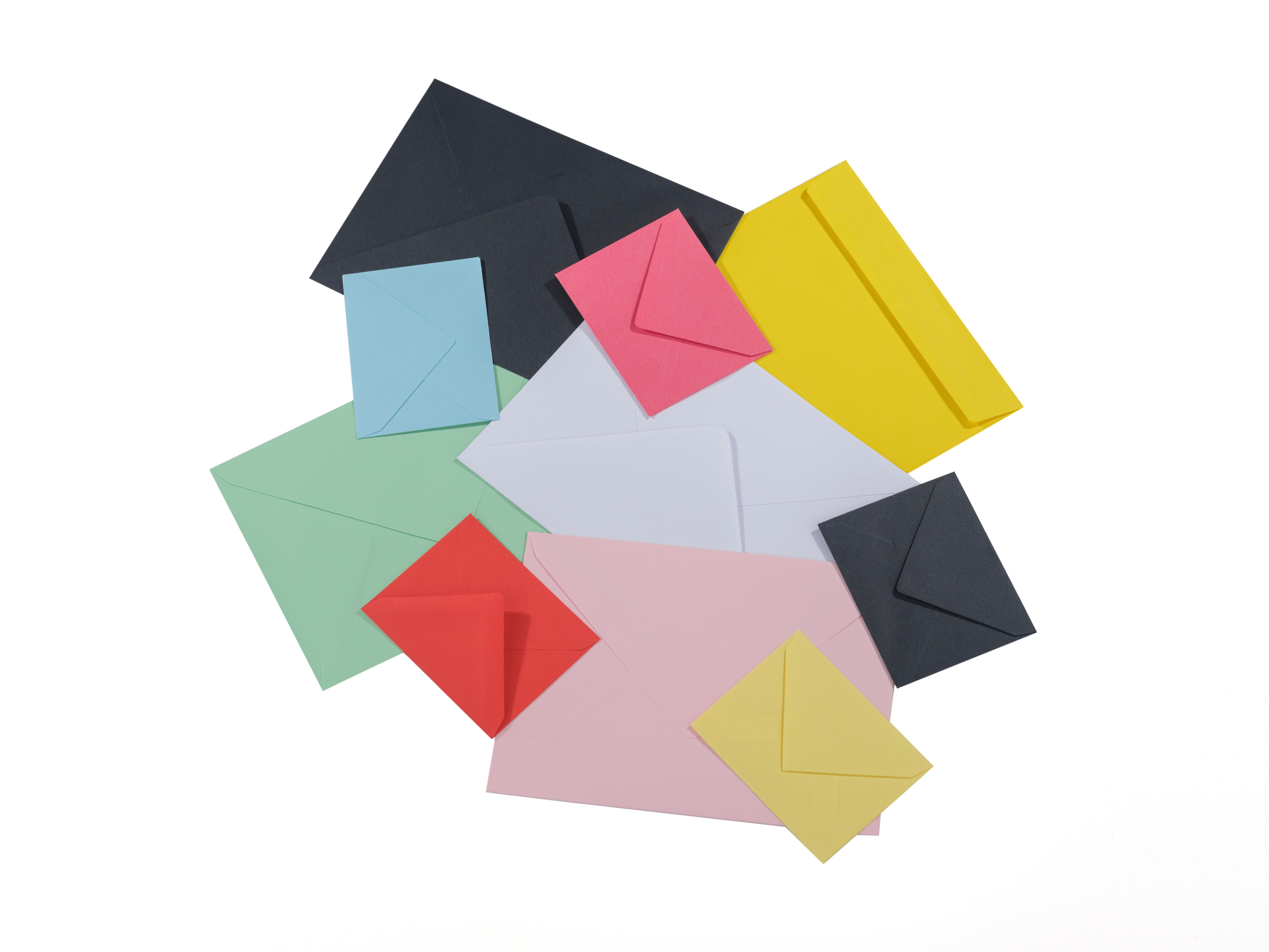 Image of a pile of envelops used for direct mail marketing roi
